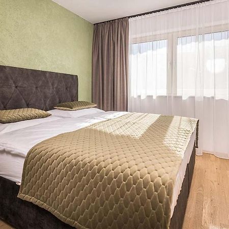 Greenview Apartment Визинг Екстериор снимка